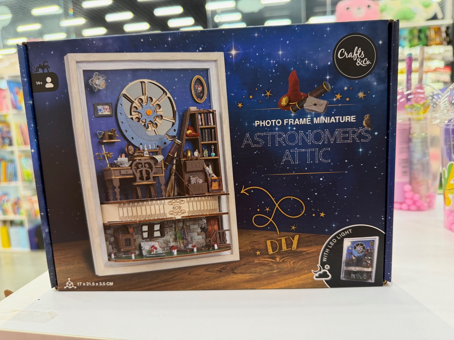 Обємна листівка Румбокс Astronomers Attic з LED підсвіткою 94086 Китай